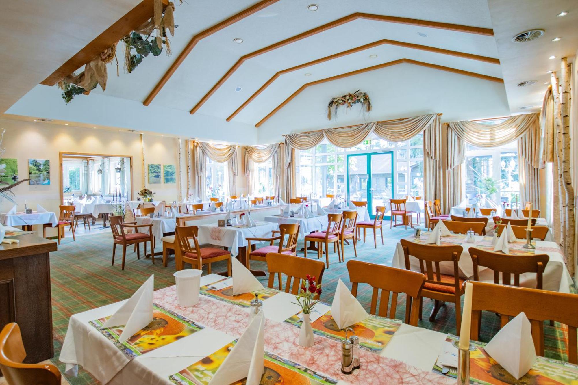 Neuhausen  Ferien Hotel Spree-Neisse מראה חיצוני תמונה